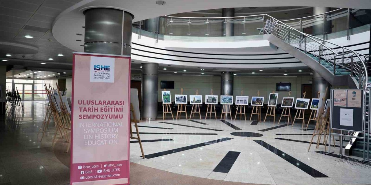SUBÜ’deki sempozyumda tarih eğitimi konuşuldu