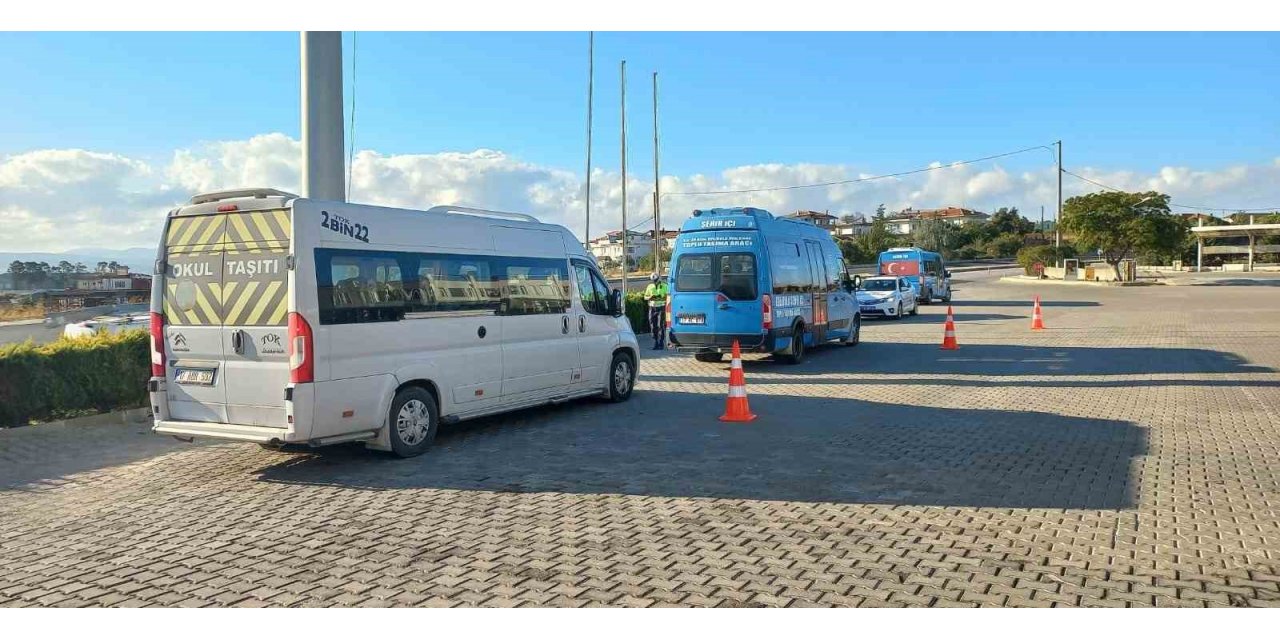 Çanakkale’de okul servis araçlarına denetim