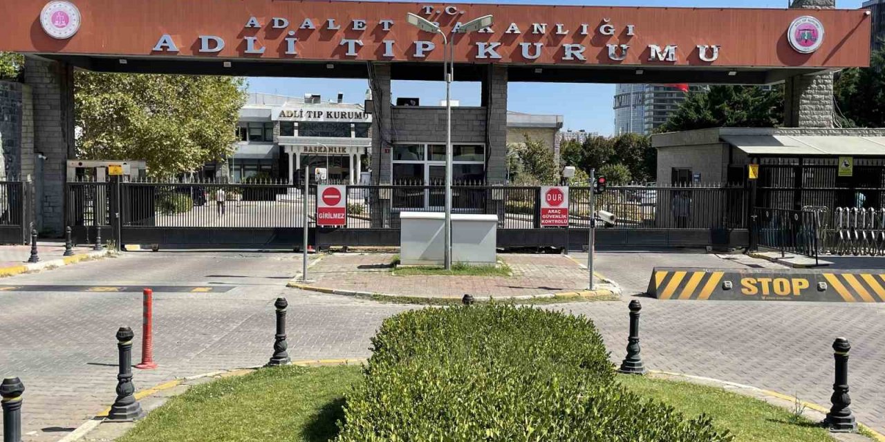 Fransa’dan tedavi için Türkiye’ye getirilen Sefa Şahin’in cenazesi ailesine teslim edildi