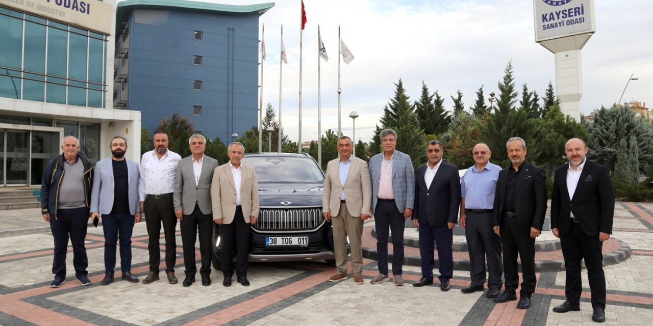 Türkiye’nin ilk yerli otomobili Togg, KAYSO’ya teslim edildi