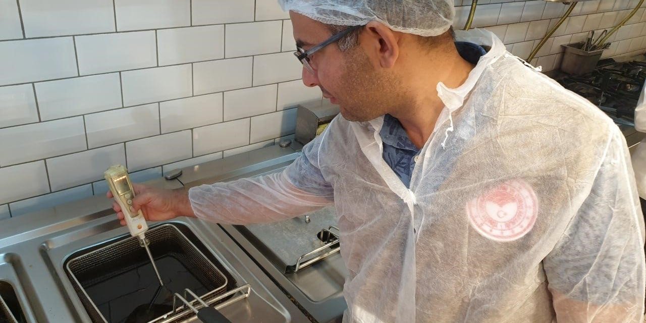 Bakan Yumaklı, 81 ilde eş zamanlı olarak 54 bin 776 toplu tüketim yerinin denetlendiğini açıkladı