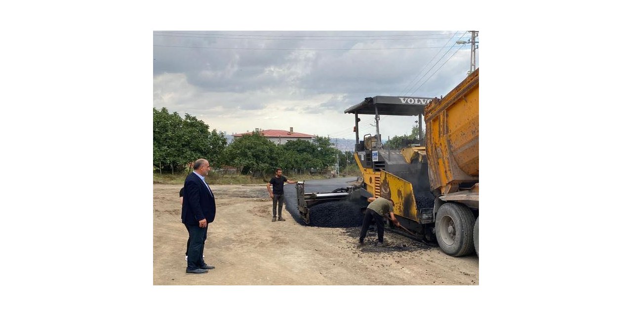 Sandıkçı: “İlçemize yeni, güvenli ve konforlu yollar kazandırıyoruz”