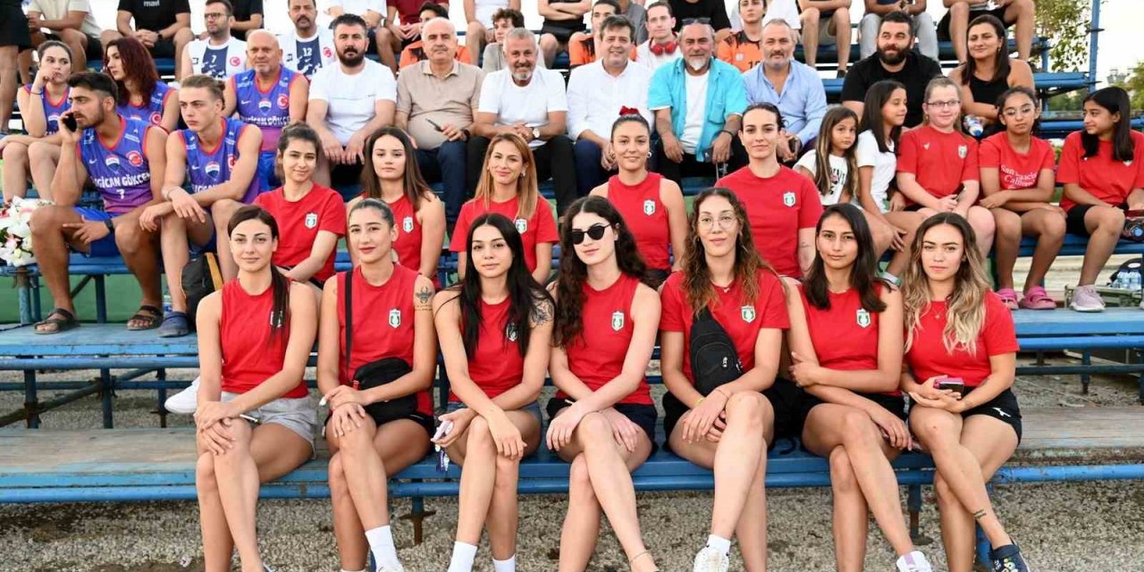 Manavgat’ta plaj voleybolu heyecanı başladı