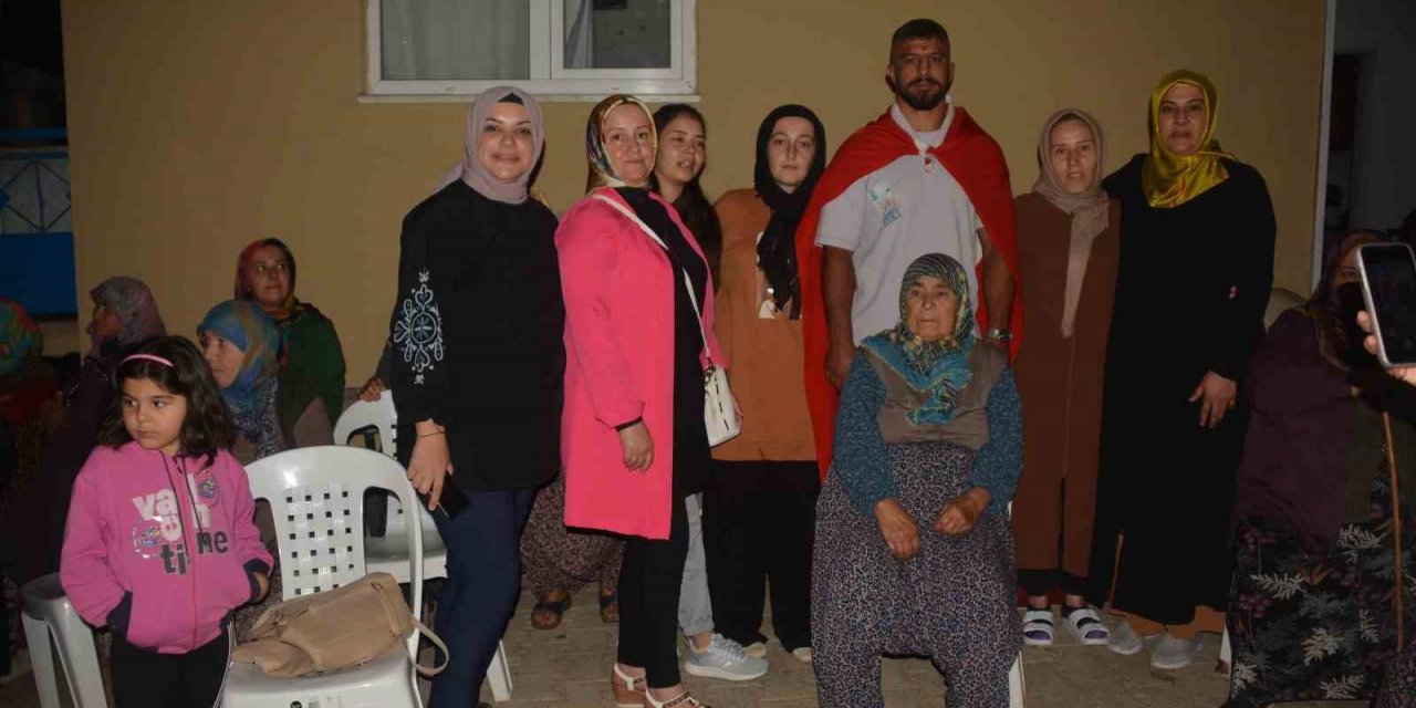 671. Tarihi Elmalı Yağlı Güreşleri Başpehlivanına davullu zurnalı karşılama