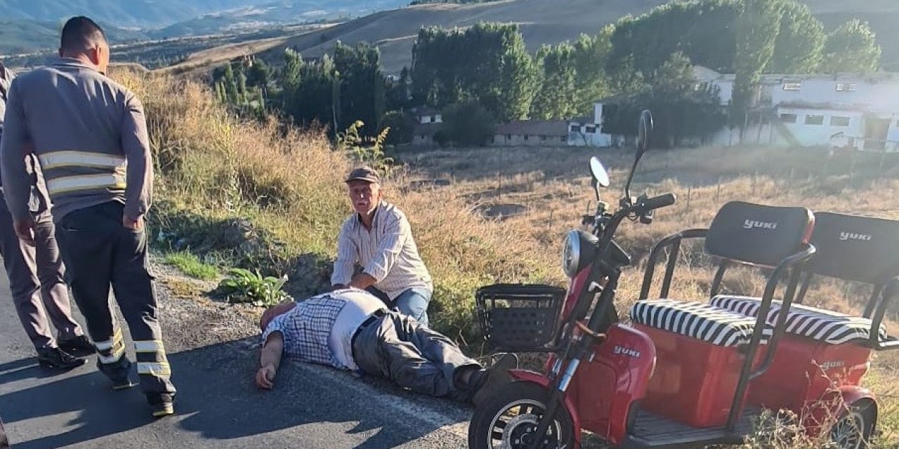 3 tekerlekli moped devrildi: 1 yaralı