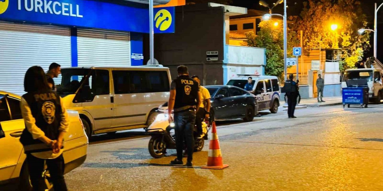 Polisten gece yarısı asayiş uygulaması