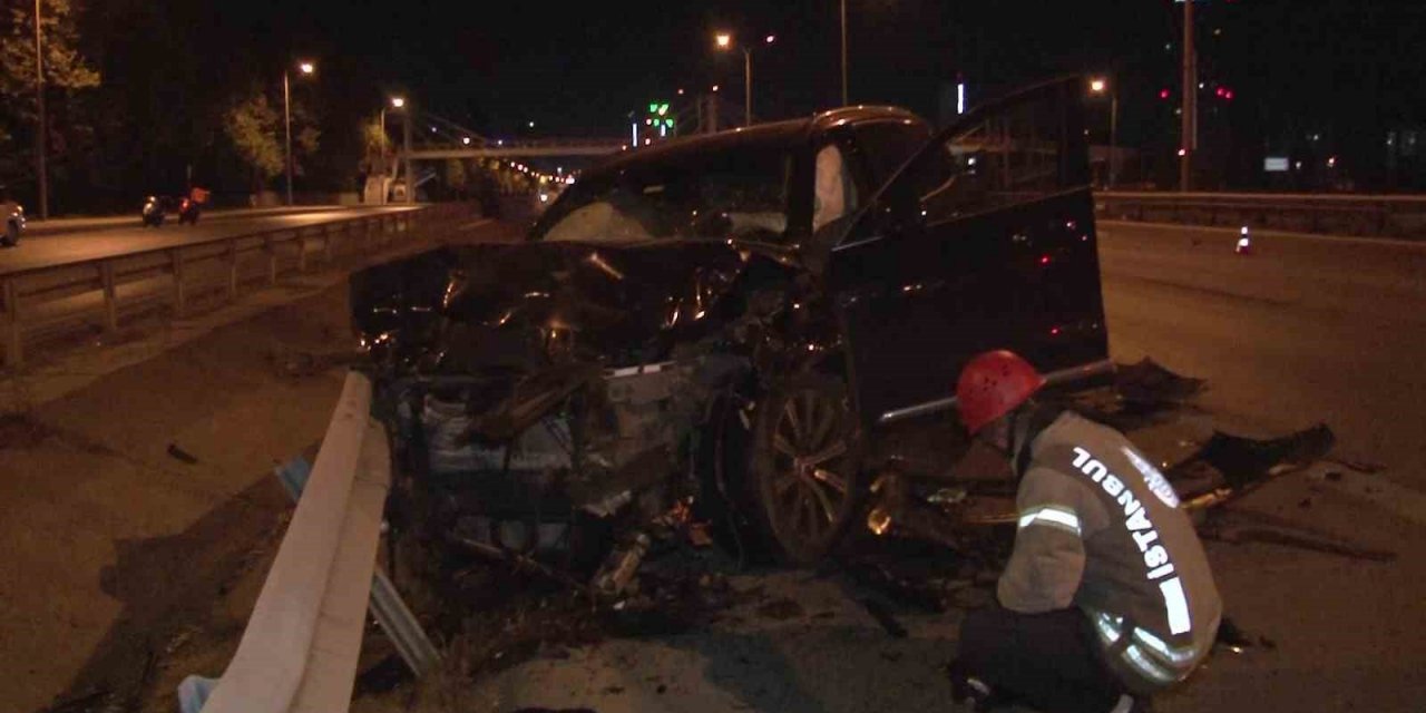 Kartal’da 5 aracın karıştığı zincirleme kazada 1 kişi yaralandı