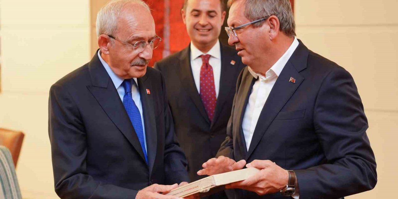 Ayvalık Belediye Başkanı’ndan CHP Lideri Kılıçdaroğlu’na sürpriz