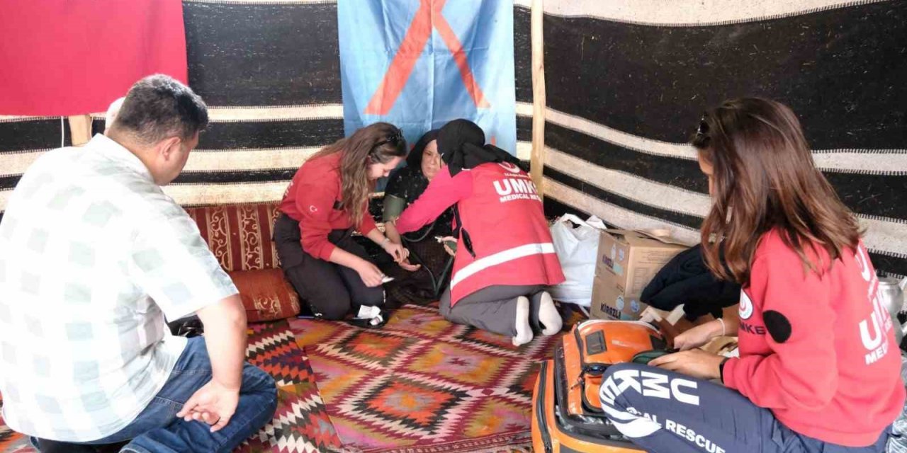 Söğüt şenliklerin 47 hastaya sahra çadırlarında müdahale edildi