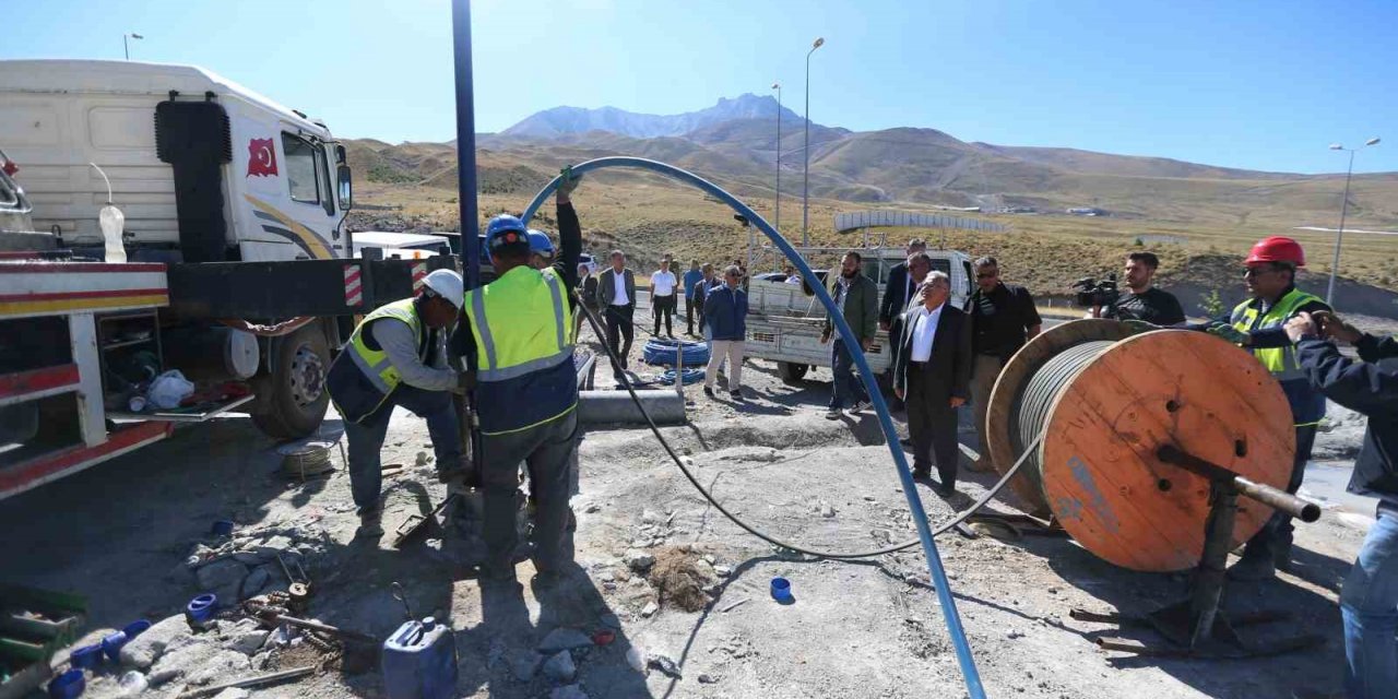 Başkan Büyükkılıç jeotermalde kararlı: Yeni hedef 420 metre