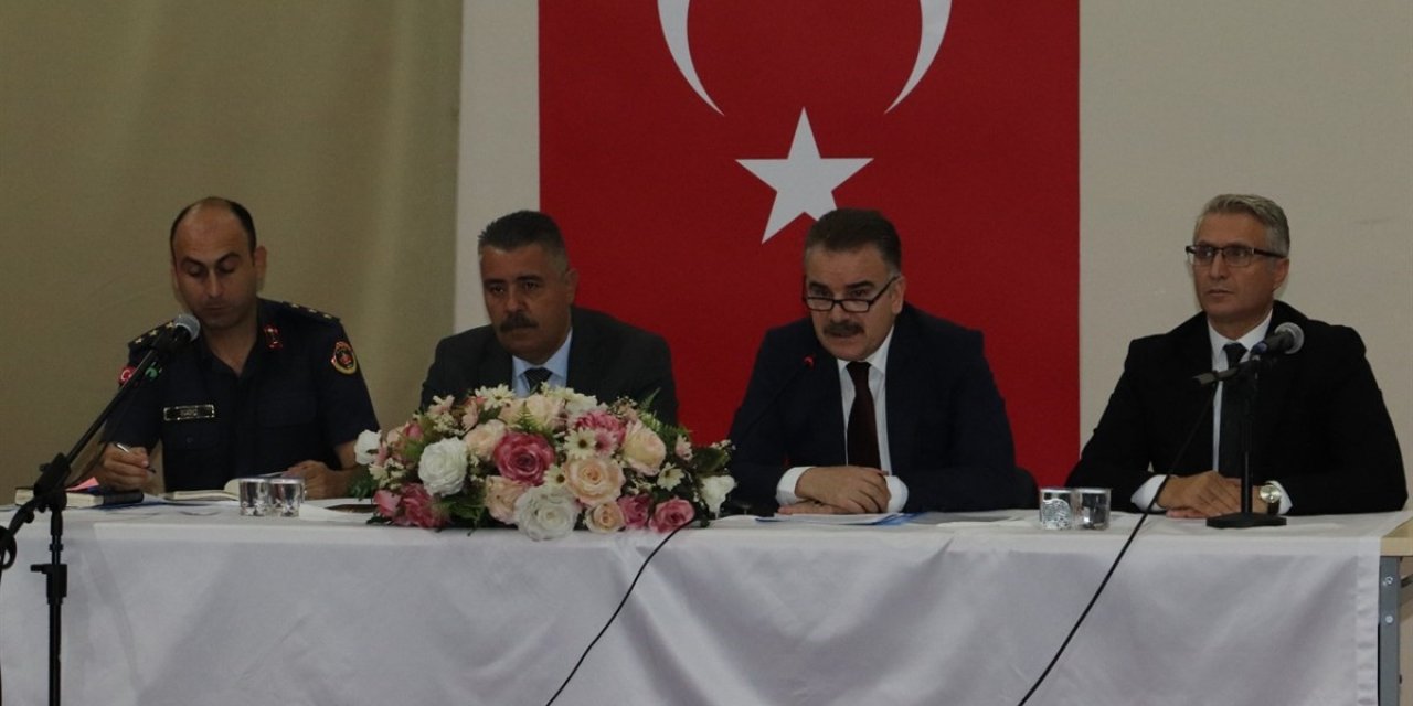 Edremit’te okul güvenlik tedbirleri toplantısı yapıldı