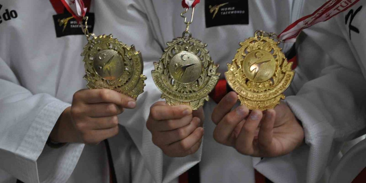 Eskişehir’de tek kulüpten 3 Türkiye şampiyonu çıktı