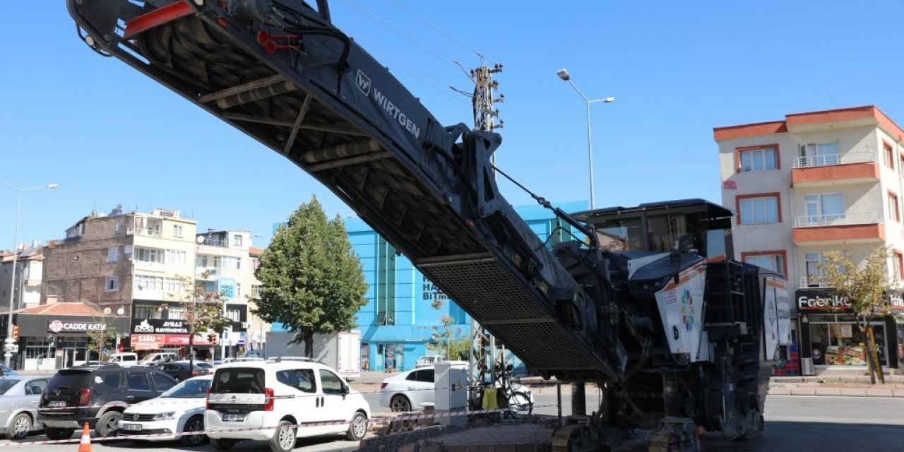 Başkan Çolakbayrakdar, “Kayseri’de ilk olan araç ile çevreye büyük katkı sağlayacağız”