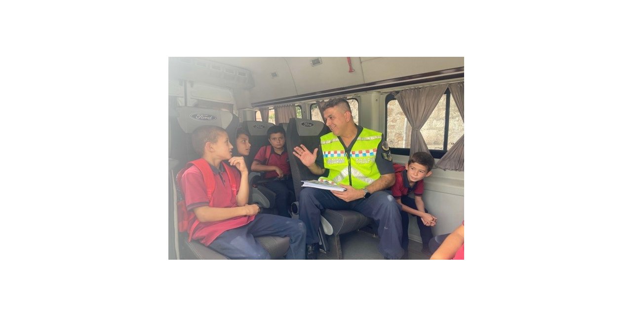 Osmaniye’de jandarma okul servis araçlarını denetledi