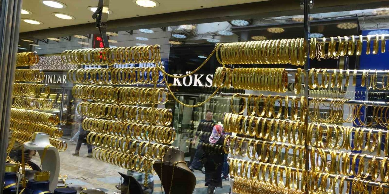 Altın piyasasındaki durgunluk kuyumcuları olumsuz etkiliyor