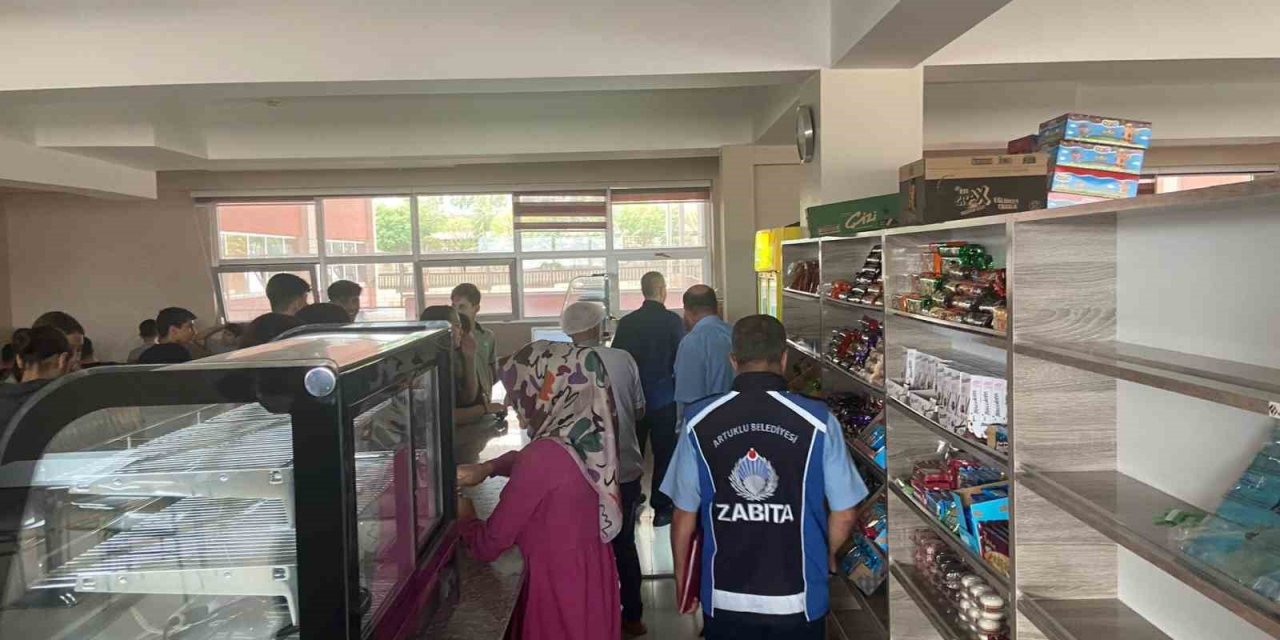 Artuklu zabıta ekipleri kantin denetiminde