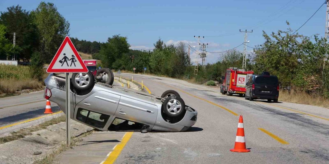 Belediye başkanının bulunduğu makam aracı otomobil ile çarpıştı: 2 yaralı