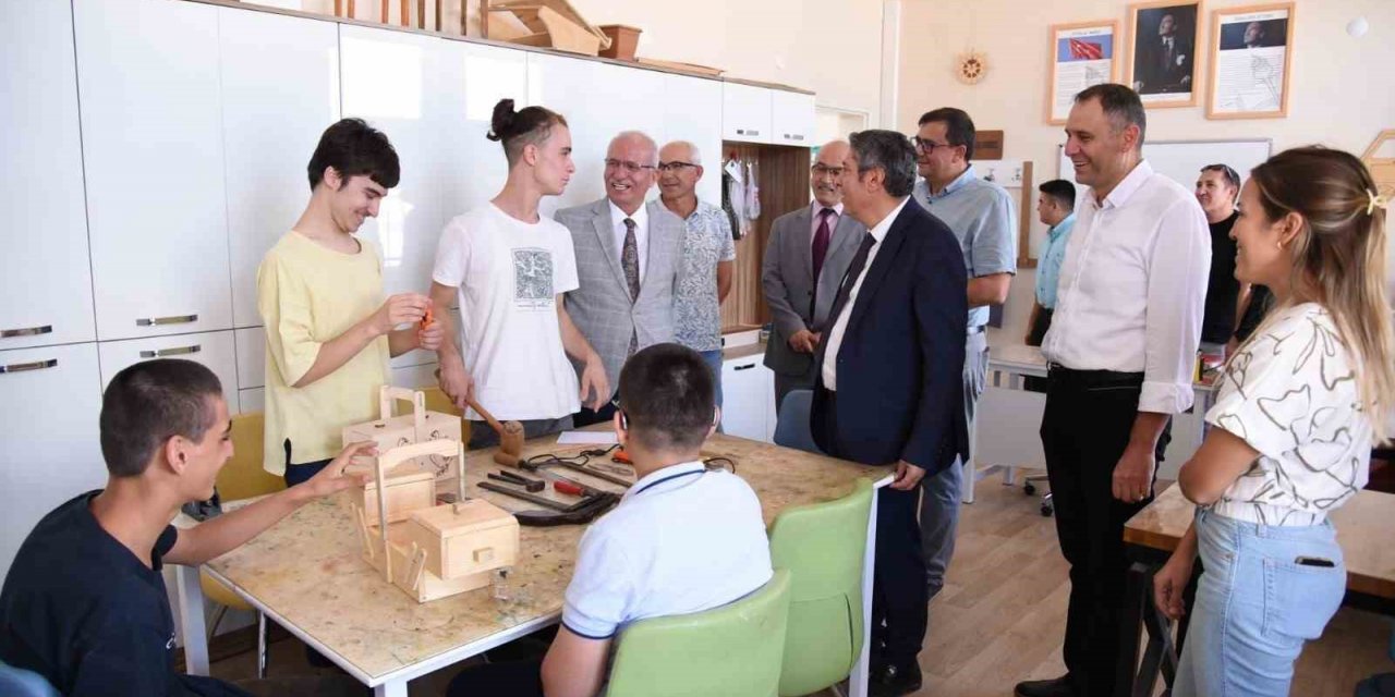 Balıkesir’de bin 727 özel öğrenci eğitime başladı