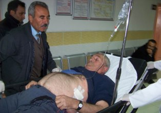 Markette tartıştığı komşusunu bıçakladı