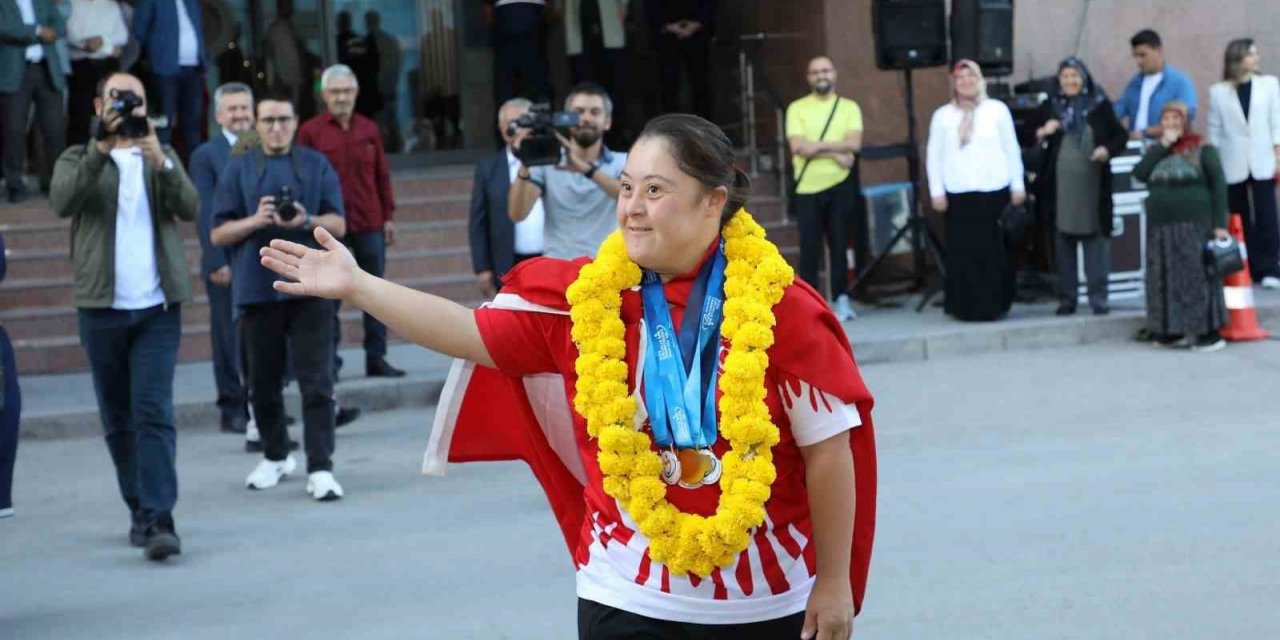 Özel sporcuya özel karşılama