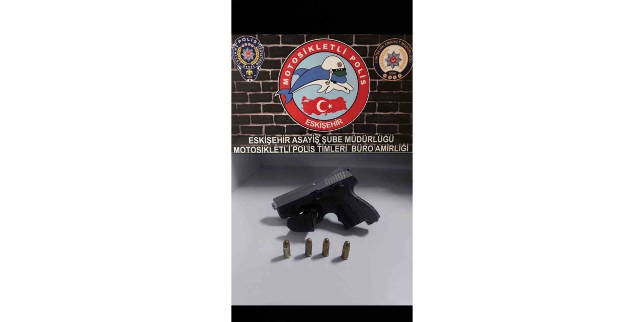 Şüpheli şahıstan tabanca ele geçirildi