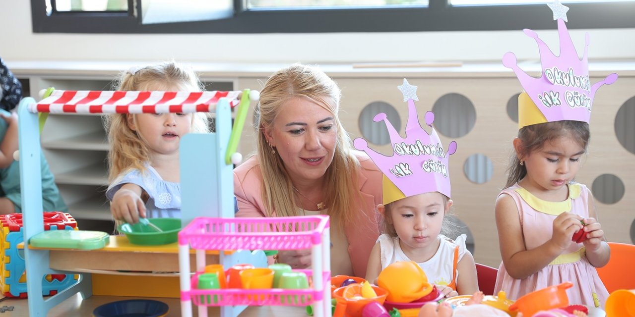 Merkezefendili minik öğrenciler geleceğe hazırlanıyor