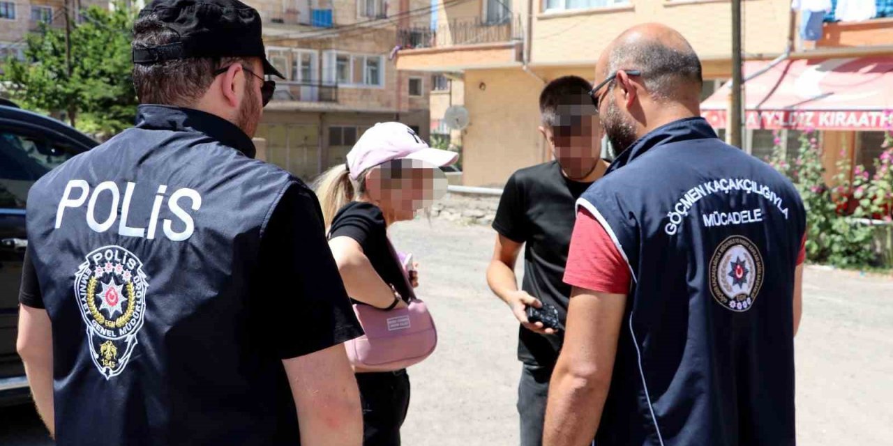 Nevşehir’de 4 yabancı uyruklu şahıs sınır dışı edildi