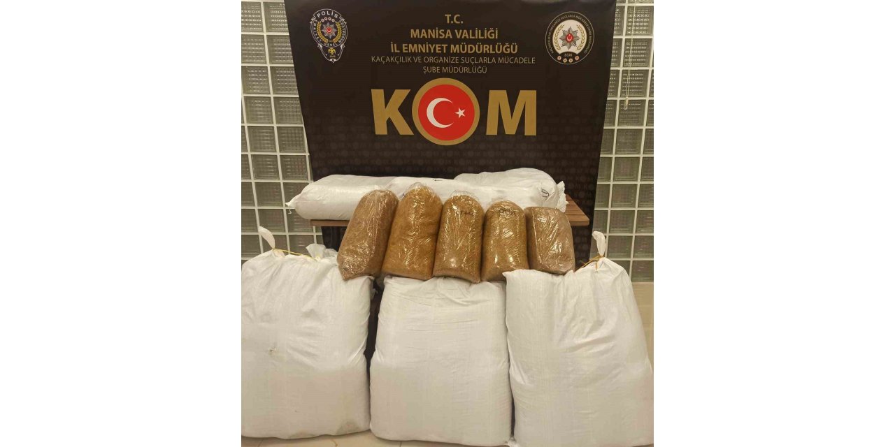 Durdurulan araçtan bandrolsüz tütün ele geçirildi