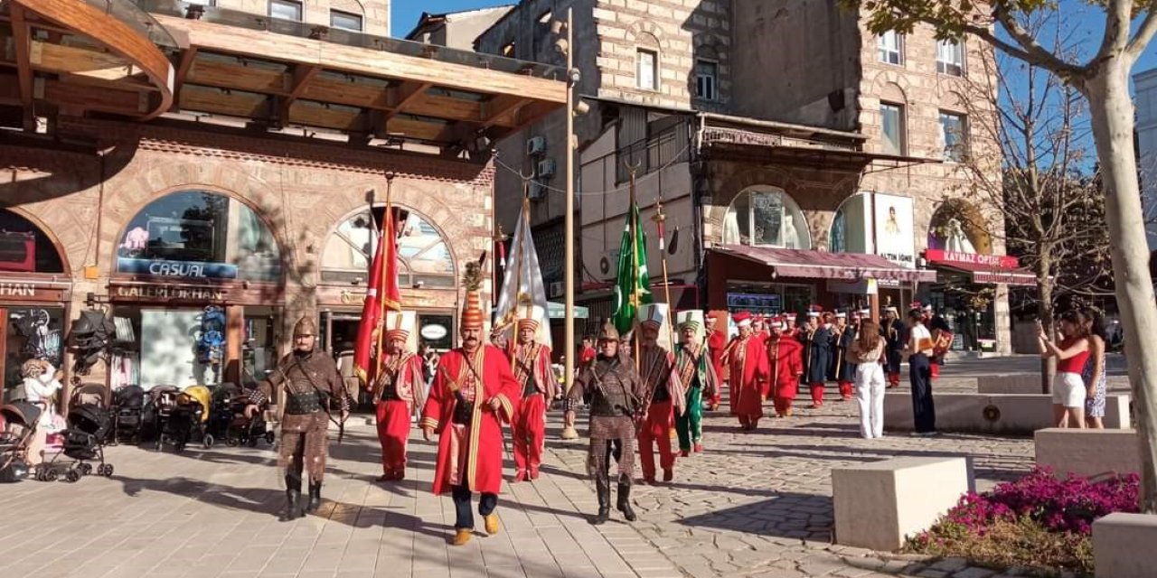 Tarihi Hanlar Bölgesi’nde kültür sanat buluşmaları sürüyor