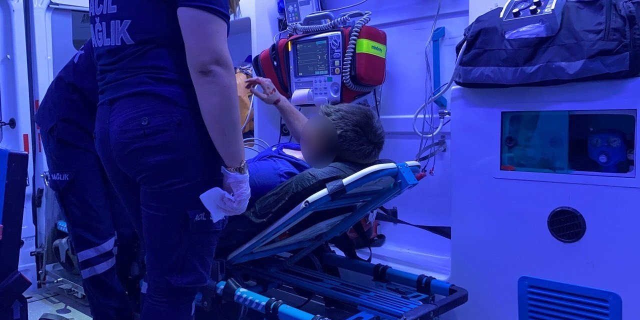 10 Kişilik grup yakaladıkları genci öldüresiye dövdü