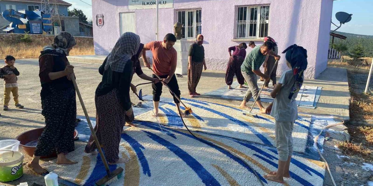 Anaokulunu veliler imece usulü temizledi