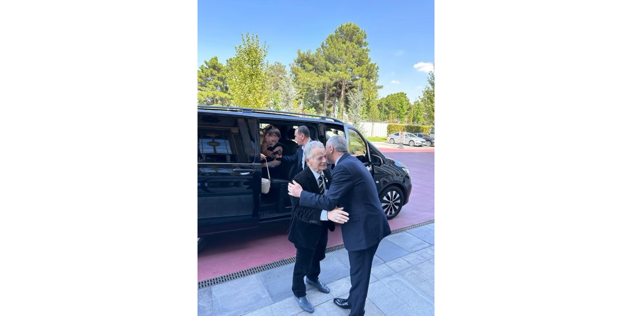 Cumhurbaşkanı Başdanışmanı Yalçın Topçu Tatar Milli Lideri Kırımoğlu’nu ağırladı