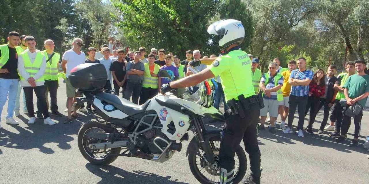 Muğla’da "Kaskınla Yol Ver Hayata" sloganı ile eğitim verildi