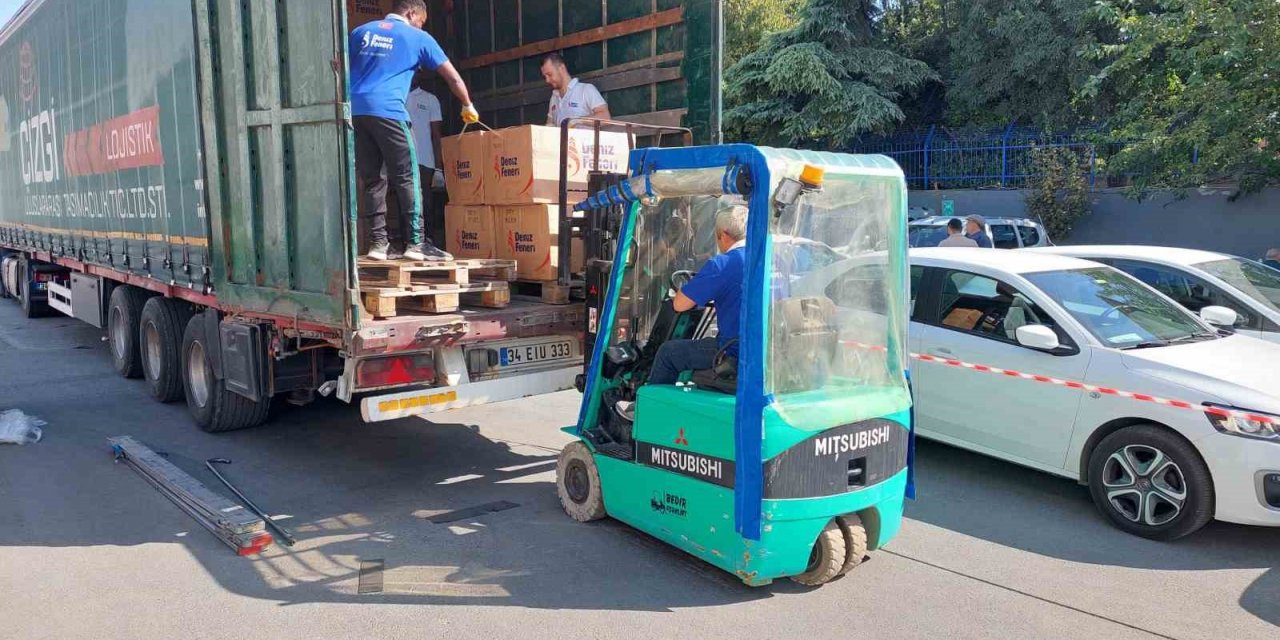 Bayrampaşa Belediyesi’nden Bosna’ya tır dolusu eğitim desteği