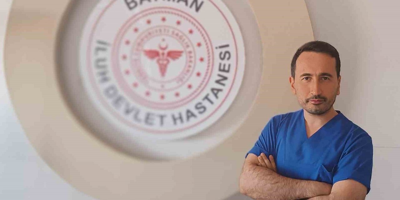 54 yaşındaki hastanın karnında bulunan dev tümör başarıyla çıkarıldı