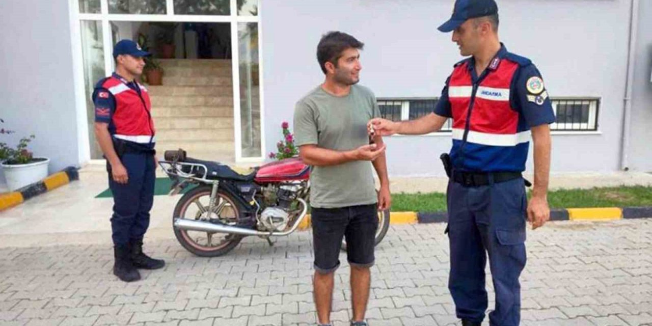 Çalınan motosiklet sahibine teslim edildi