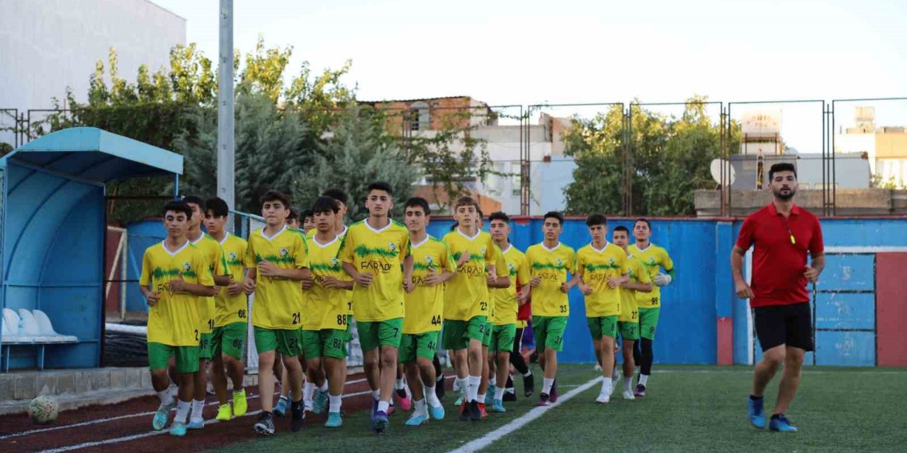 Adıyaman Spor alt yapısı ile göz dolduruyor