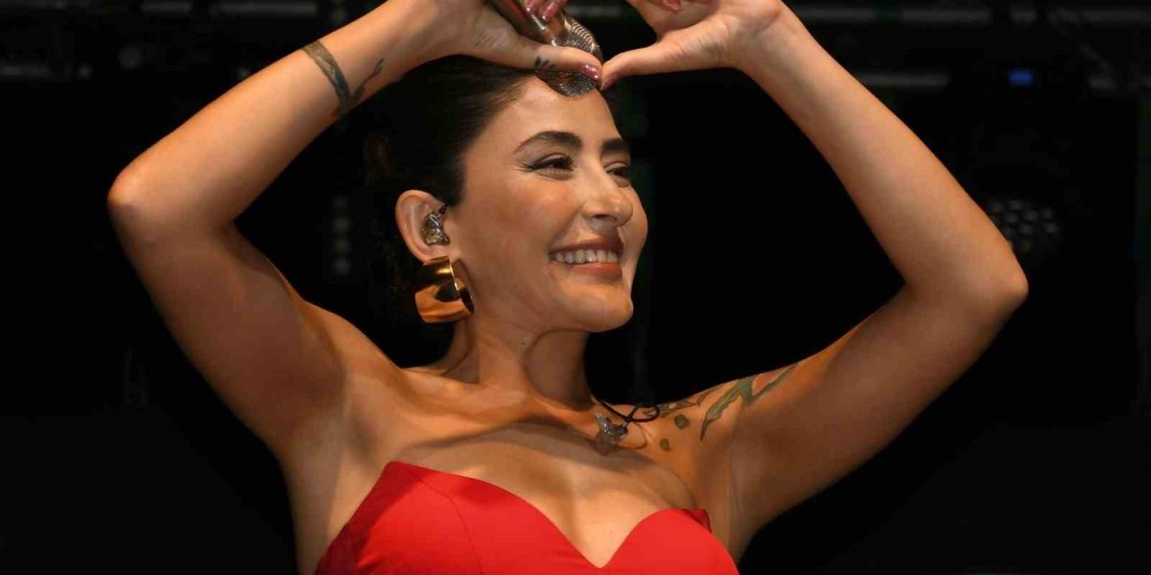 Altın Güvercin’de Melek Mosso rüzgarı esti