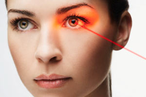 Yılda bir kez göz muayenesi şart