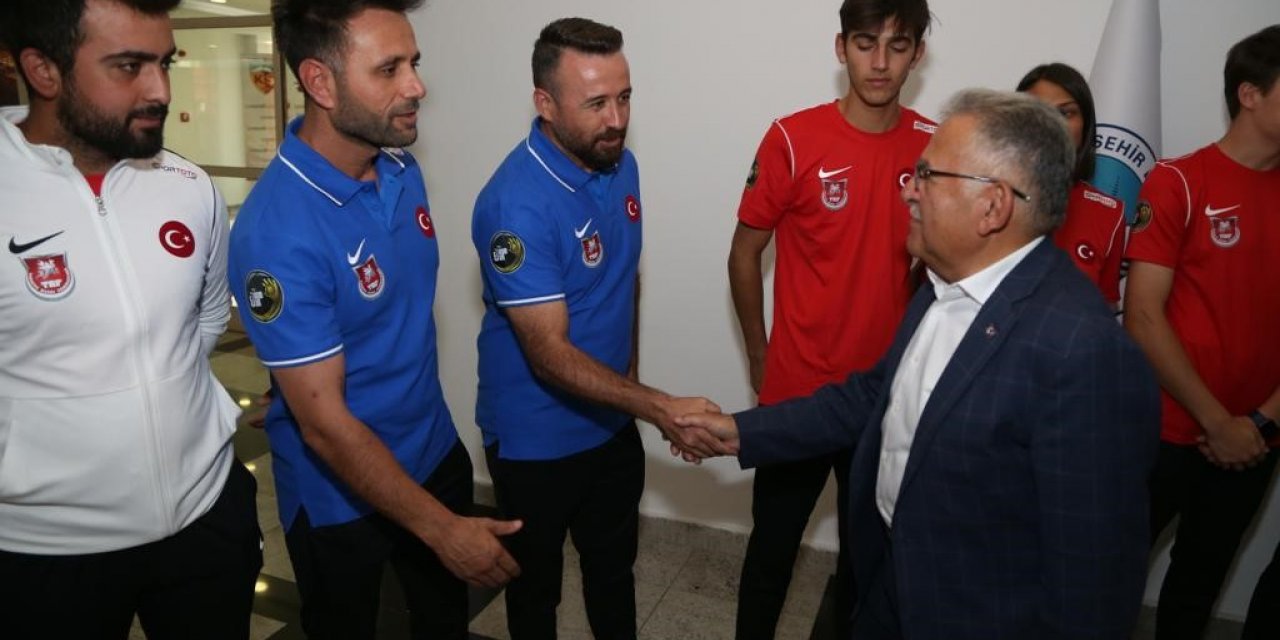 U-18 Beyzbol 5 Milli Takımı Dünya Kupası’na Kayseri’de hazırlanıyor