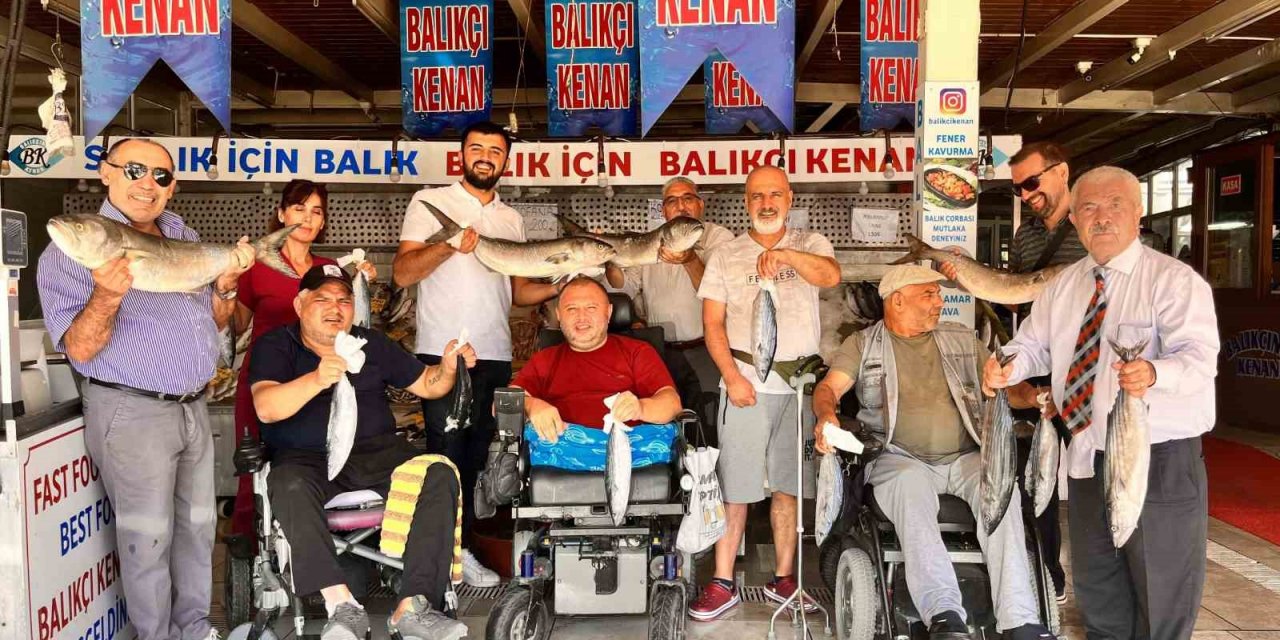 Türkiye Deniz Canlıları Müzesi engelli vatandaşları ağırladı