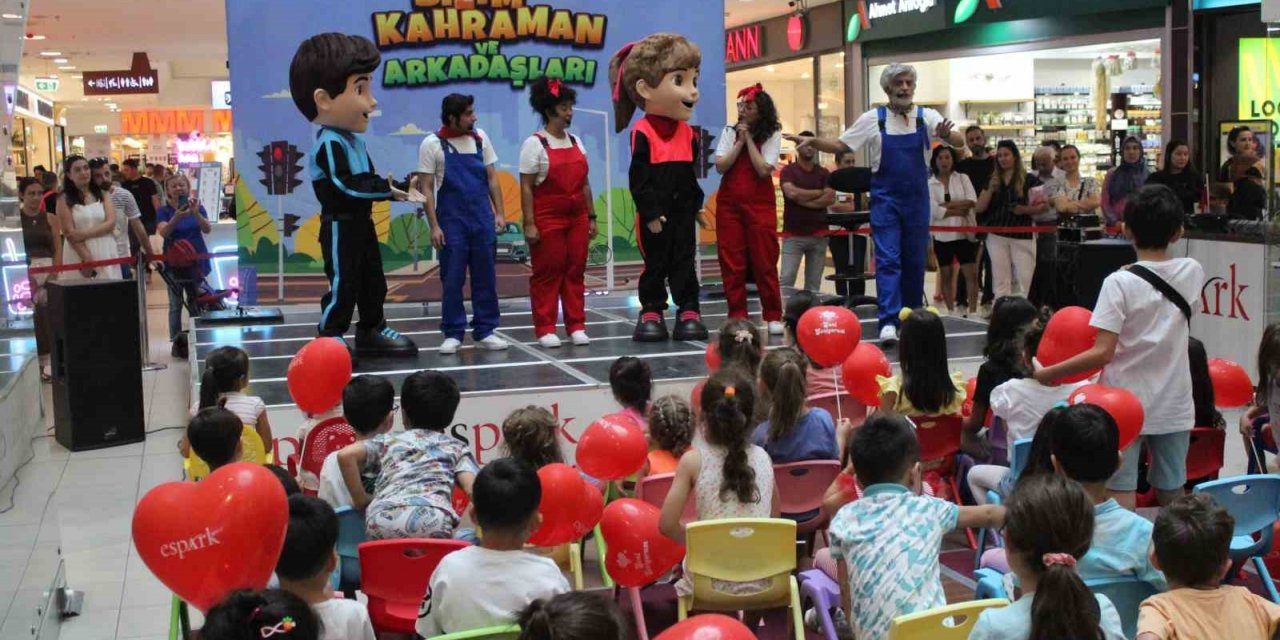 Espark AVM’de çocuklar eğlenerek öğrendi