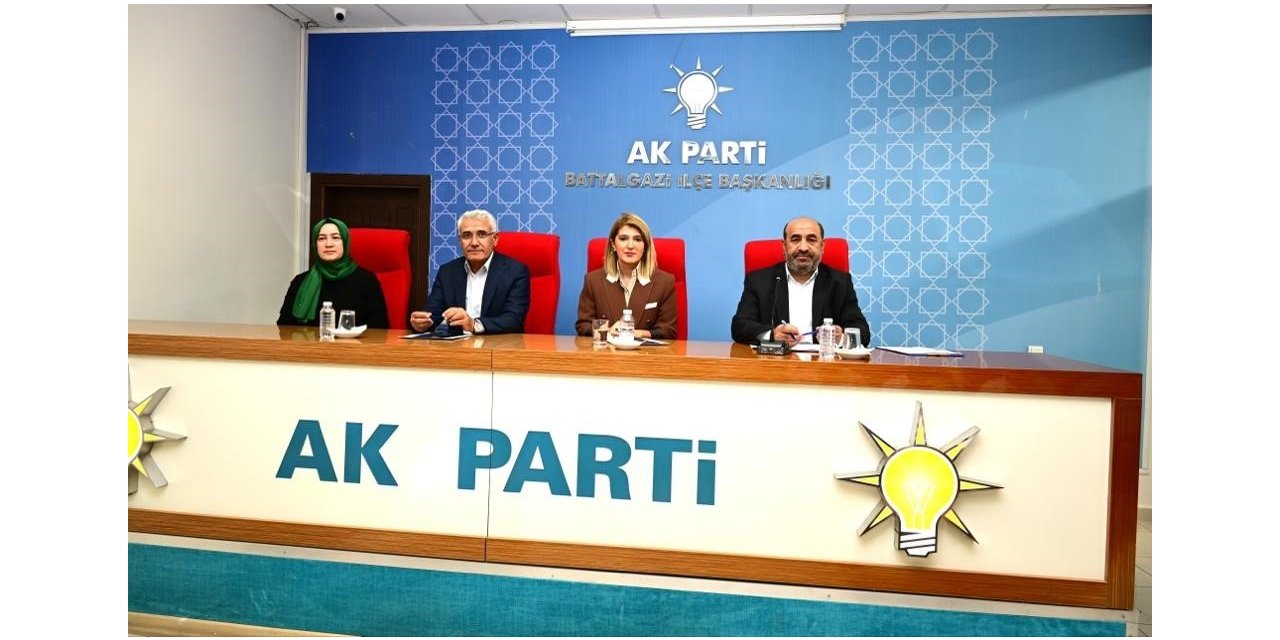 Battalgazi AK Parti mahalle başkanları ile toplantı yapıldı