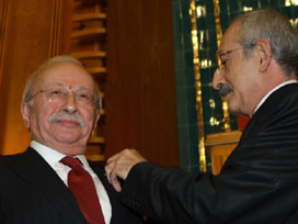 Ekşi: Güzel başörtülülere üzülüyorum