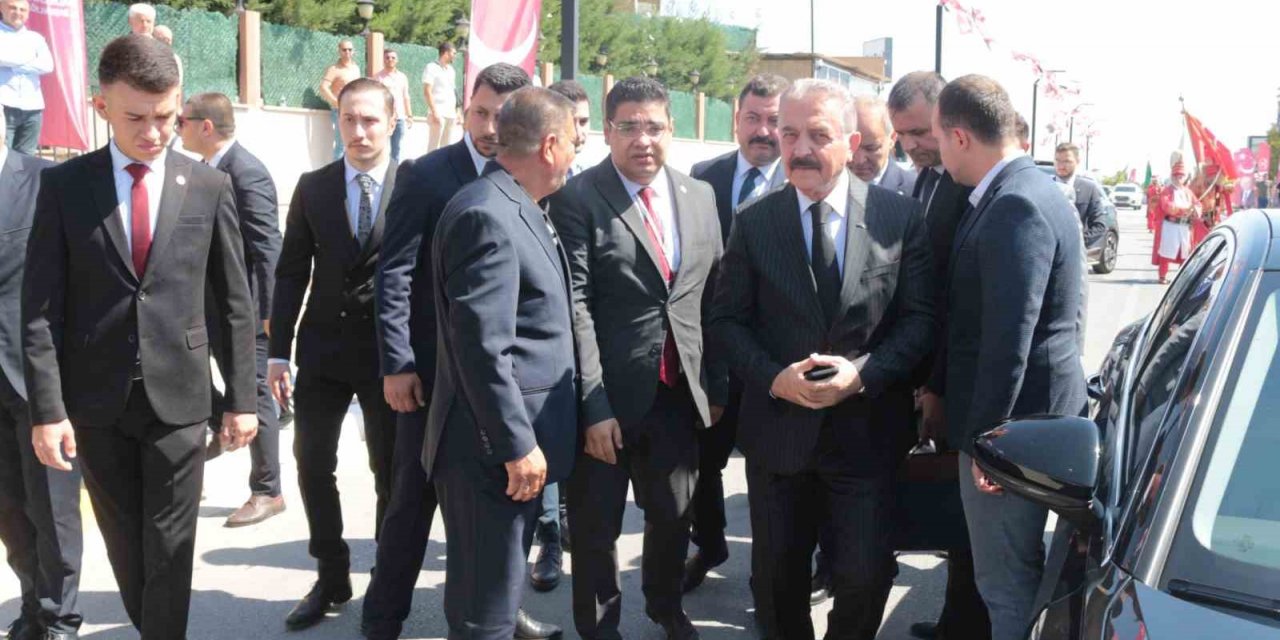 MHP Genel Sekreteri İsmet Büyükataman: "Büyük Türk Milleti zillet belediyeciliğine son verecek"