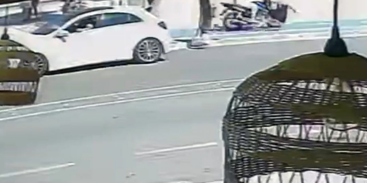 Bisiklet yolunda sürdüğü motosiklet ile kadına çarptı: 1 yaralı