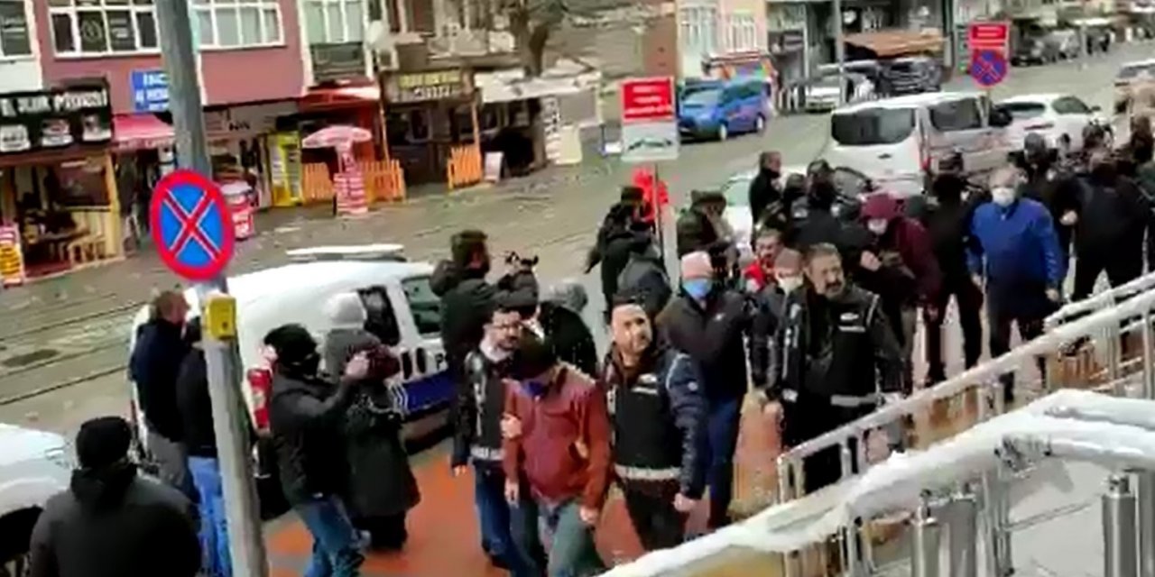 Silah kaçakçıları ilk kez hakim karşısına çıktı