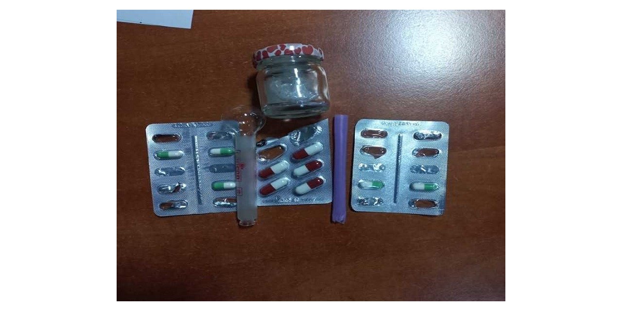 Narko alan uygulamasında uyuşturucu ve silah ele geçirildi: 2 gözaltı