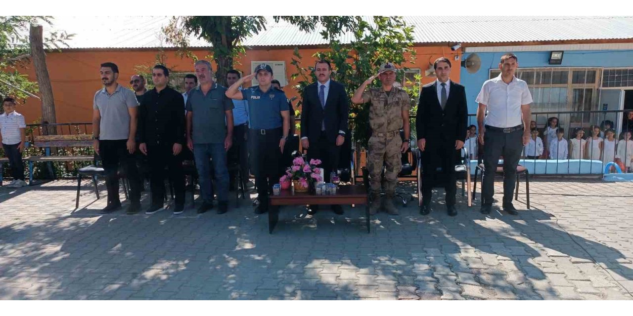 Dicle’de ilköğretim haftası kutlandı