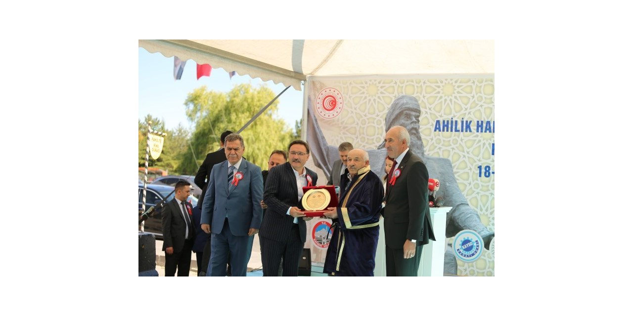 Vali Çiçek: “Ahilik teşkilatı, medeniyetimizin dünyaya armağan ettiği en büyük hediyelerden birisidir”